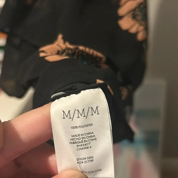 Cabi medium button down blouse   F - Picture 7 of 9